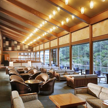 Suimeikan Gero Restaurant foto Interior of the main building