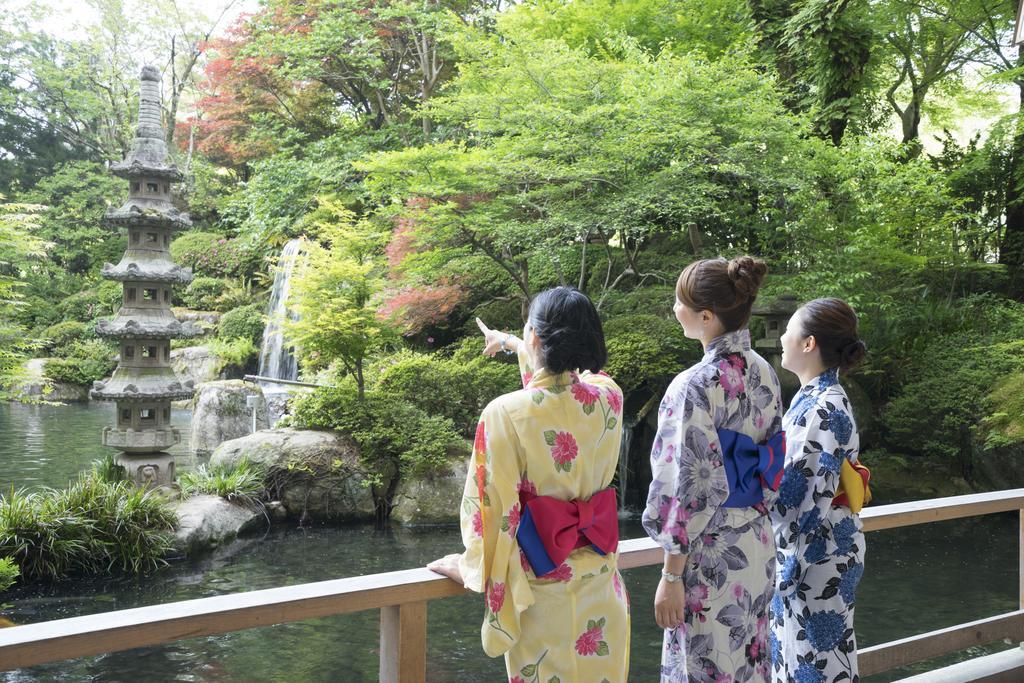 Suimeikan Gero Buitenkant foto Yukata