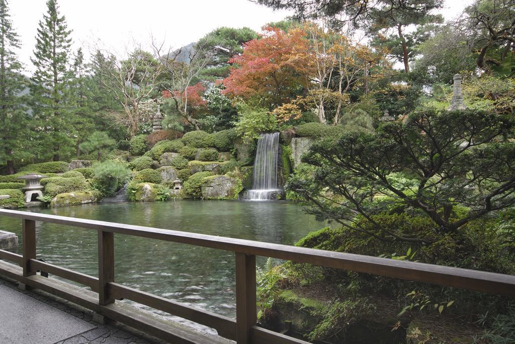 Suimeikan Gero Buitenkant foto The Japanese garden