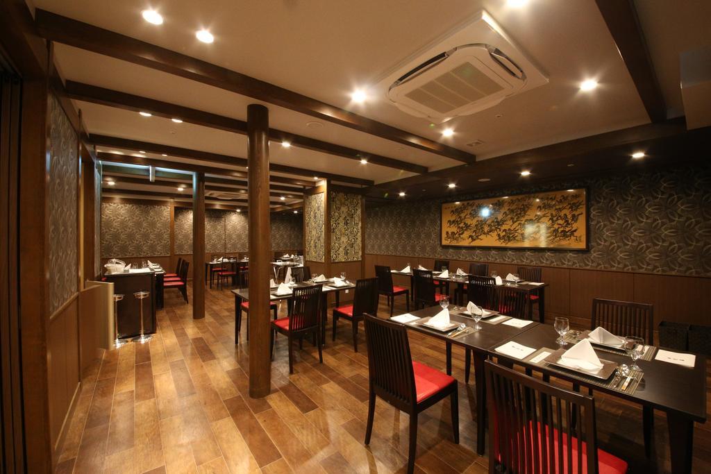 Suimeikan Gero Buitenkant foto Interior of a restaurant in Seoul, South Korea